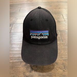 Patagonia Mens Black Patch Adjustable Snapback Trucker Hat Baseball Cap